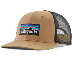 PATAGONIA cappellino con visiera P-6 Logo Trucker Hat cod. 38289